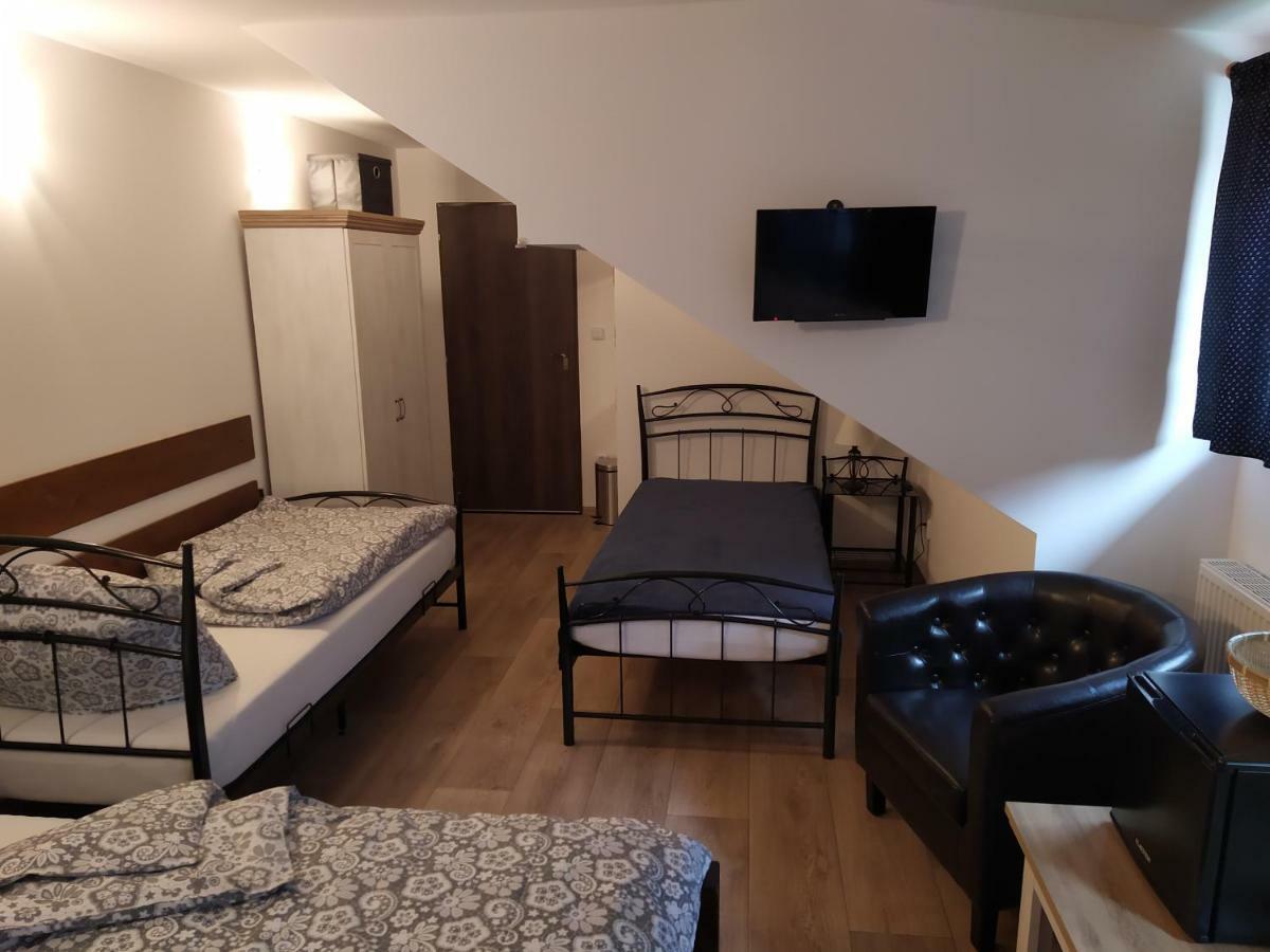 Penzion A Restaurace U Kalendu Strážnice Εξωτερικό φωτογραφία